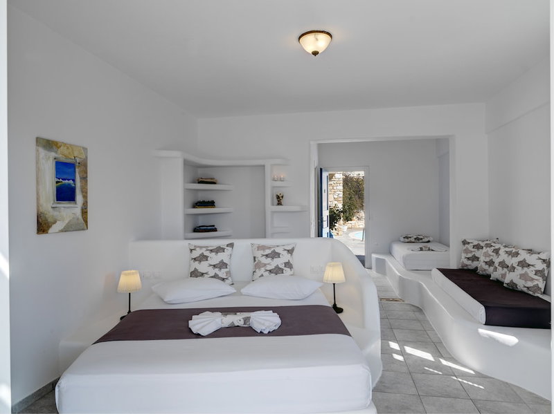 Aloni Hotel, Paros, Greece