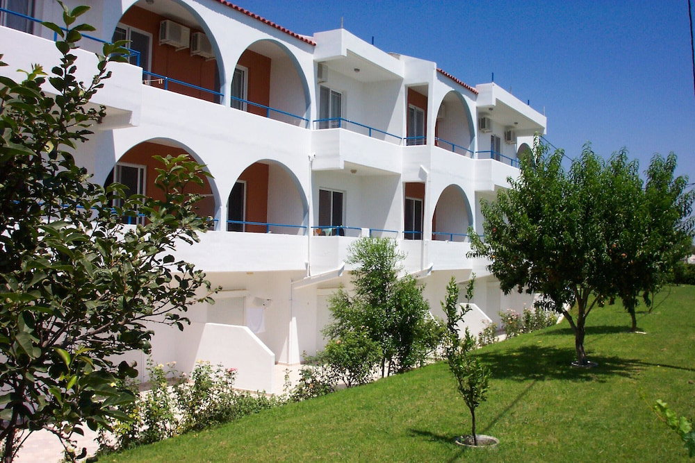 Hotel · Sokrates Studios, Rhodes
