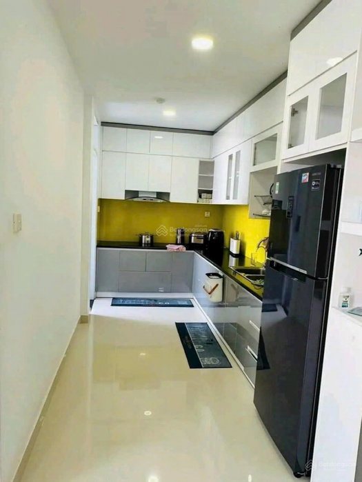 Apartment for rent in Ho Chi Minh City, Vietnam · Phu Tho Apartment · 2 rooms, 2 baths
