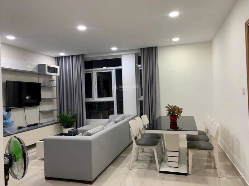 Apartment for rent in Ho Chi Minh City, Vietnam · Phu Tho Apartment · 2 rooms, 2 baths