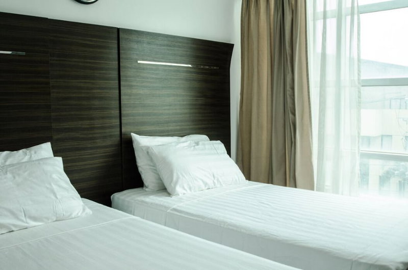 Lancaster Hotel by Central Flats, Mandaluyong, Philippines