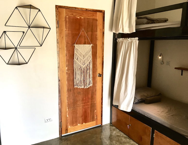 Maayong Hostel - Adults Only, Moalboal, Philippines
