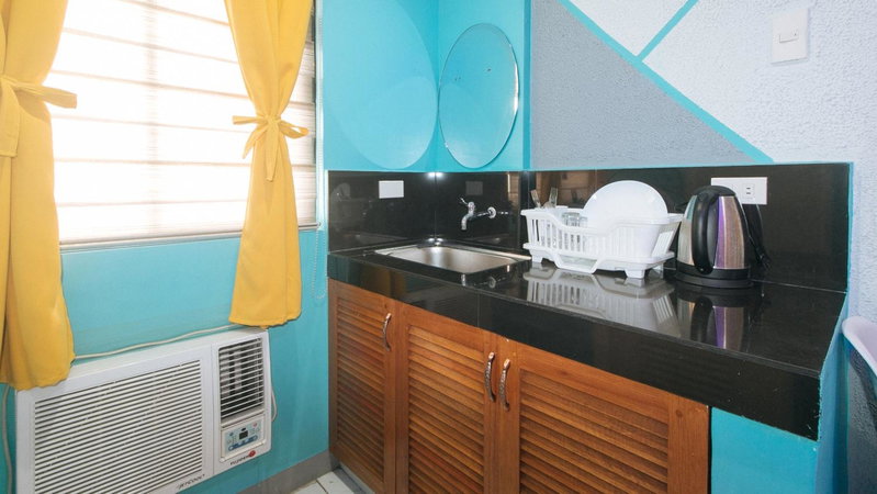 4720 Silverio Suites Paranaque City, Manila, Philippines