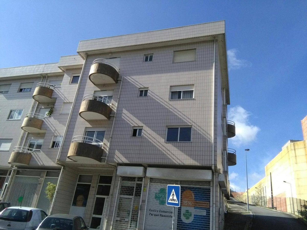 Oporto East House, Portugal