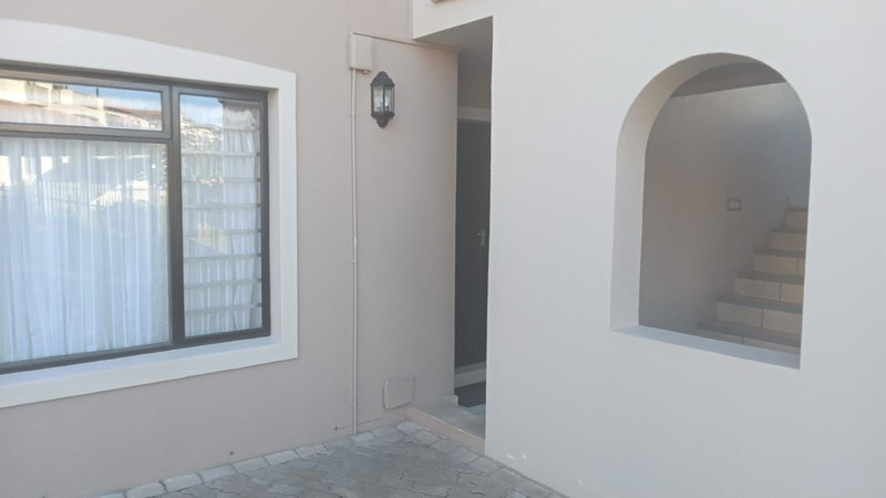 Santini Lace Self Catering Unit, Plettenberg Bay, South Africa