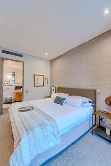 #1003 Cartwright - Stylish & Central, Cape Town, South Africa