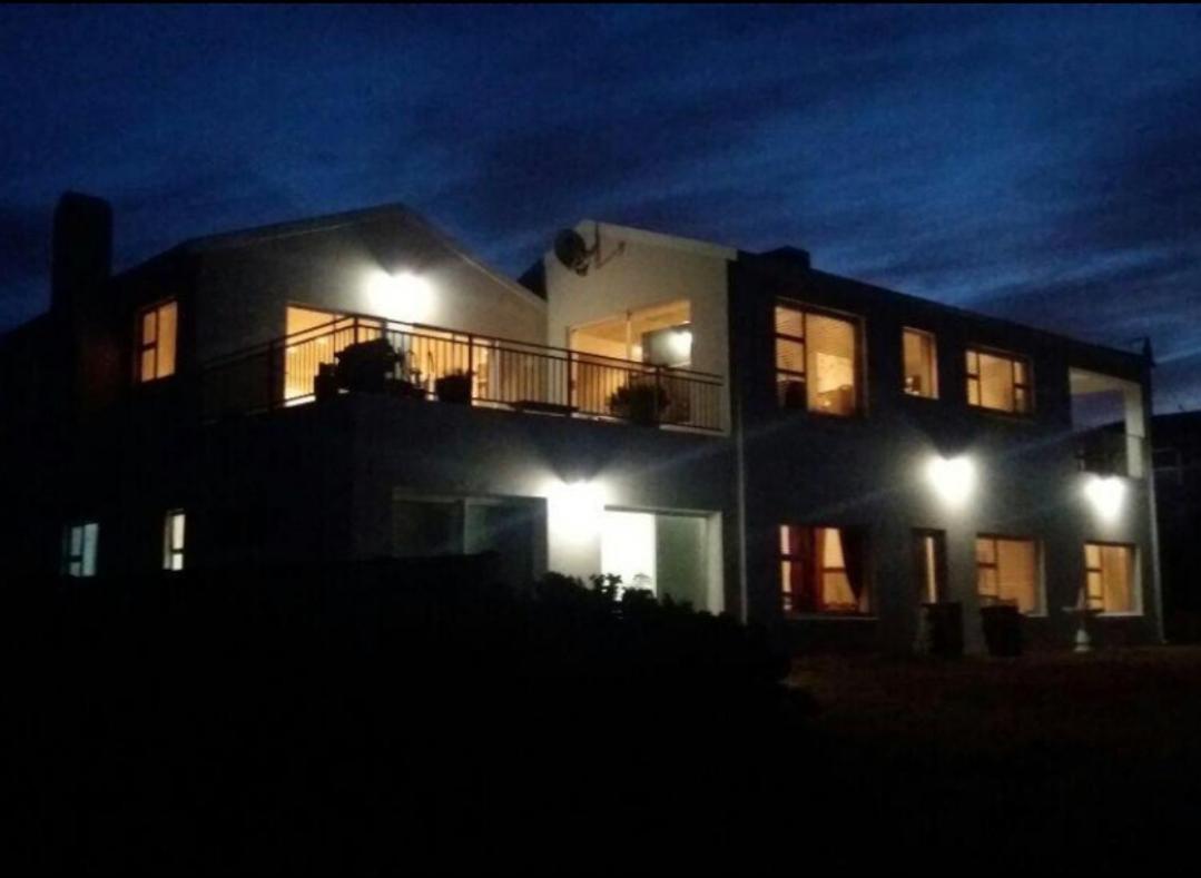 Lieflappie Seaview Stilbaai 400m to the beach, South Africa