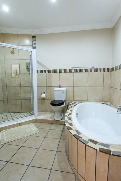 Royl Court Guesthouse, Kimberley, South Africa