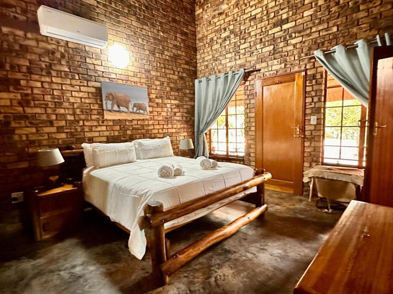 Zaganaga Kruger Lodge, Marloth Park, South Africa