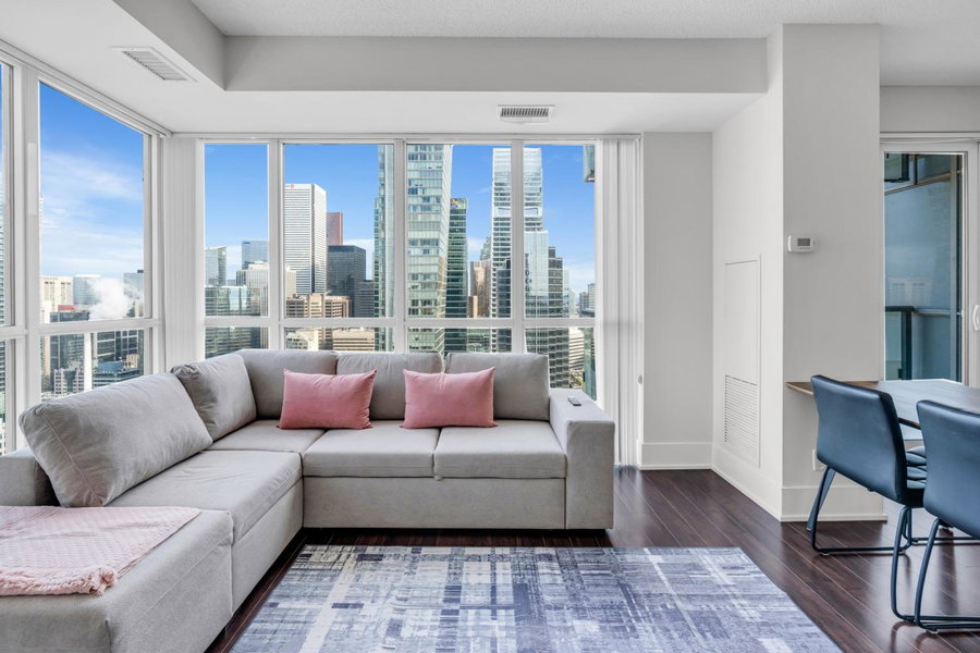 Modern Downtown Suites, Toronto, Canada