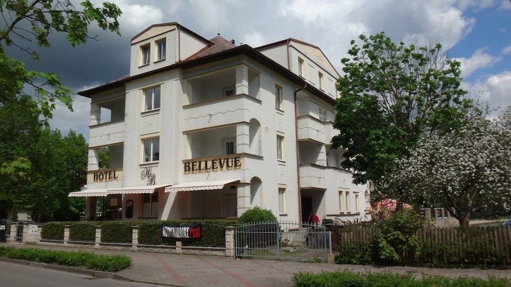 Hotel · Hotel Bellevue, Doksy