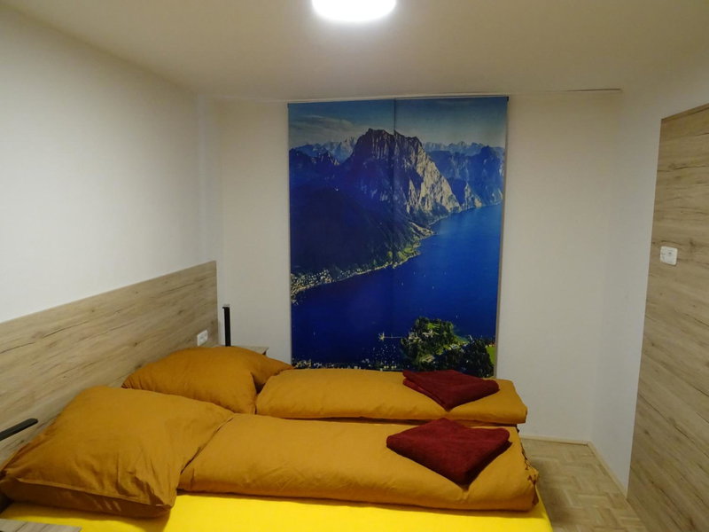 Modern Apartment, Full Kitchen, for 6, Gmunden, Austria