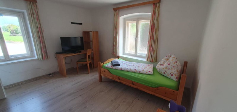 Amtmannhaus Ferienunterkunft Irdning Ennsradweg Budgetzimmer, Irdning, Austria