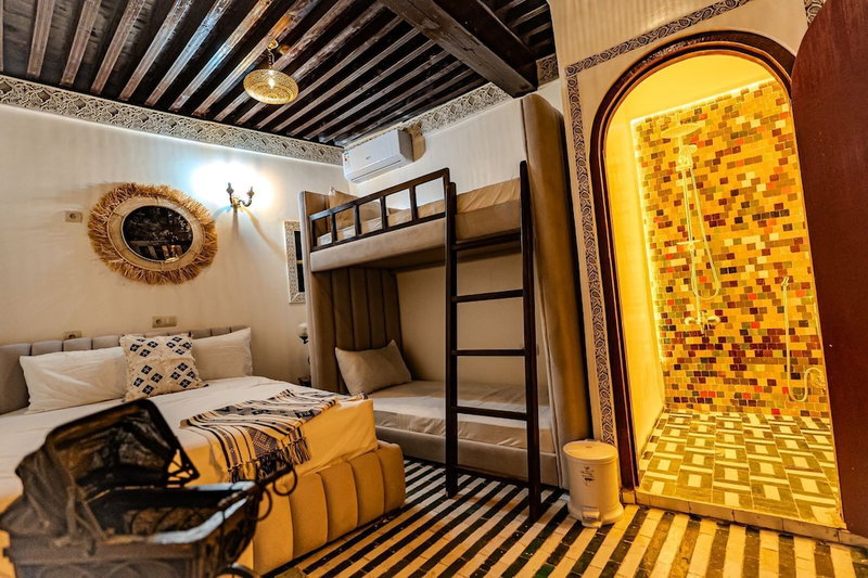 Riad Qobbat Zaouïa, Fès, Morocco