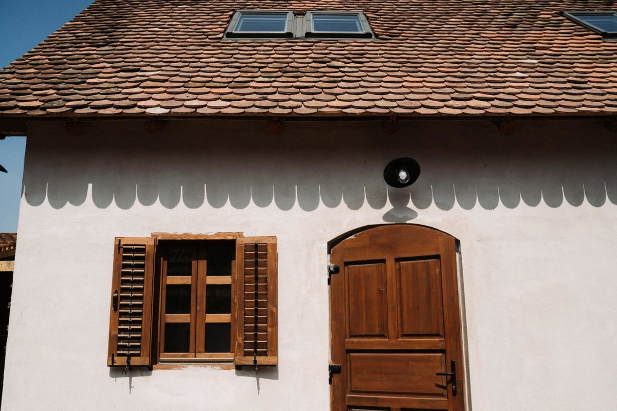 331, Romania