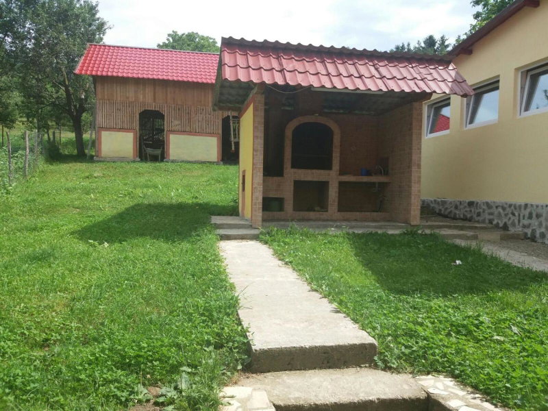 Casa Dobrin, Arefu, Romania