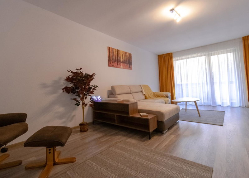 Transylvanian Apt. w/ lrg. terrace and parking - KarpatenHaus, Braşov, Romania