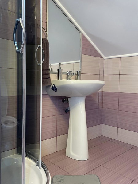 Casa Shiro, Sinaia, Romania