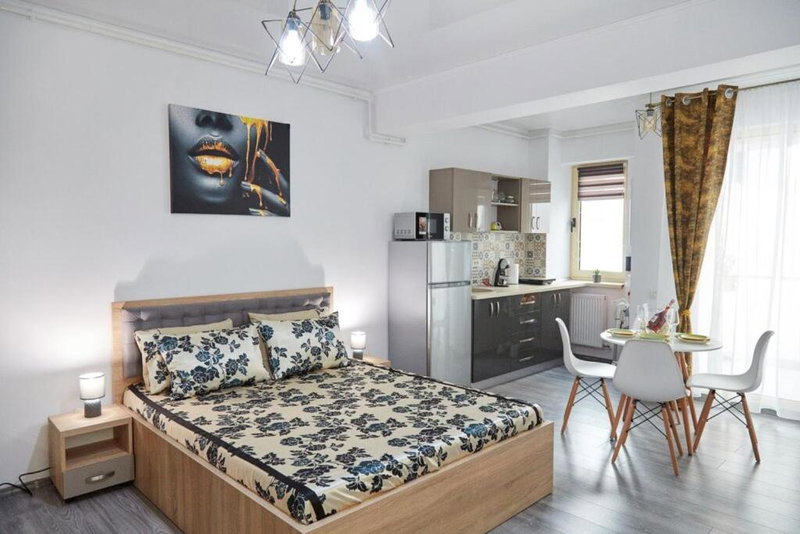 Lemon bite studio Ștefan Building, Mamaia Nord, Romania