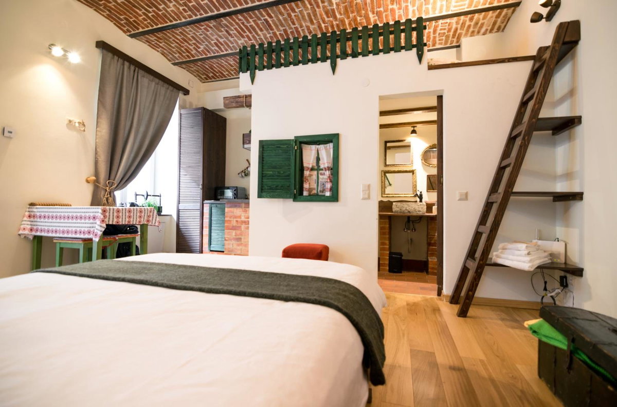 Folkloric Loft-Ulița Românească, Romania