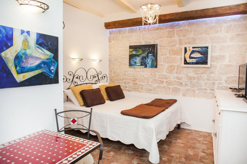 Apartments Laurus, Šibenik, Croatia