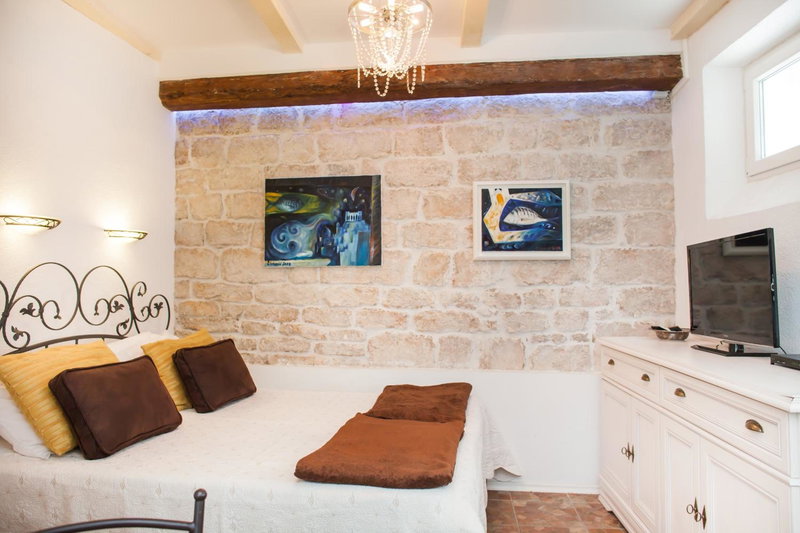Apartments Laurus, Šibenik, Croatia