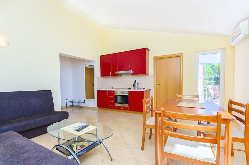 Apartments Seaview, Tucepi, Croatia