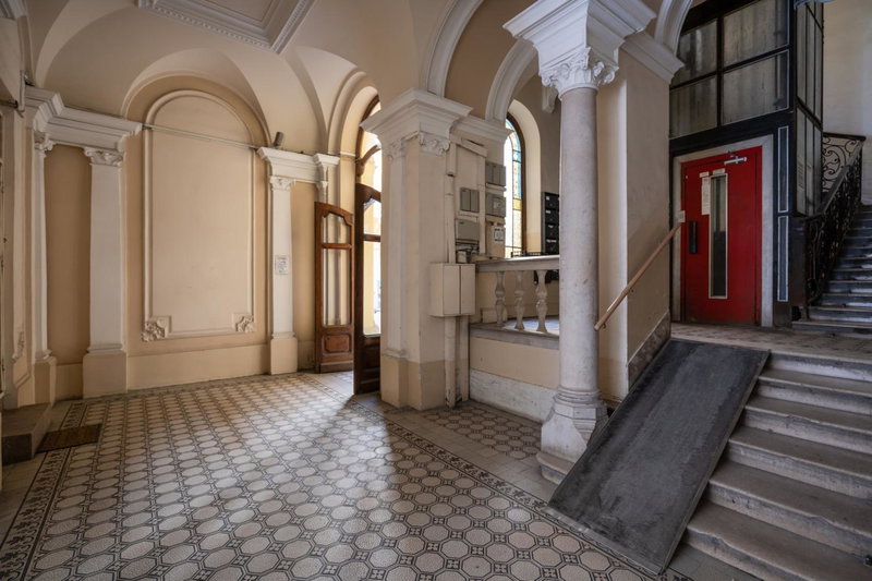 Studio Apollo, Budapest, Hungary