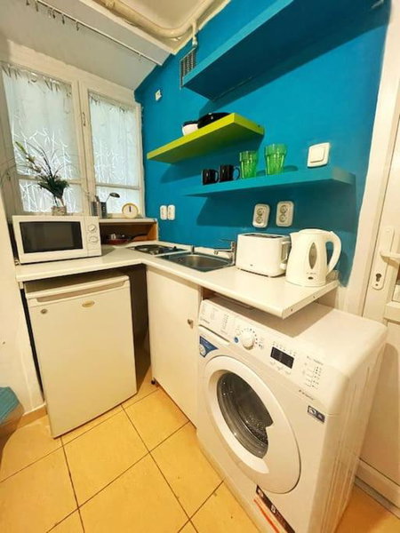 Budget Flat in the Center, Budapest, Hungary
