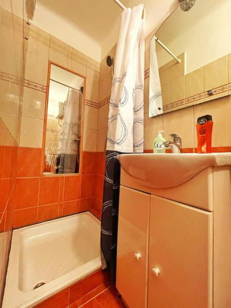 Budget Flat in the Center, Budapest, Hungary