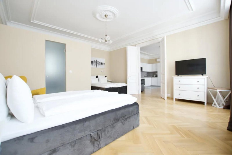Premium Apartment by Hi5 - Ferenciek tere - 3 BDR, Budapest, Hungary