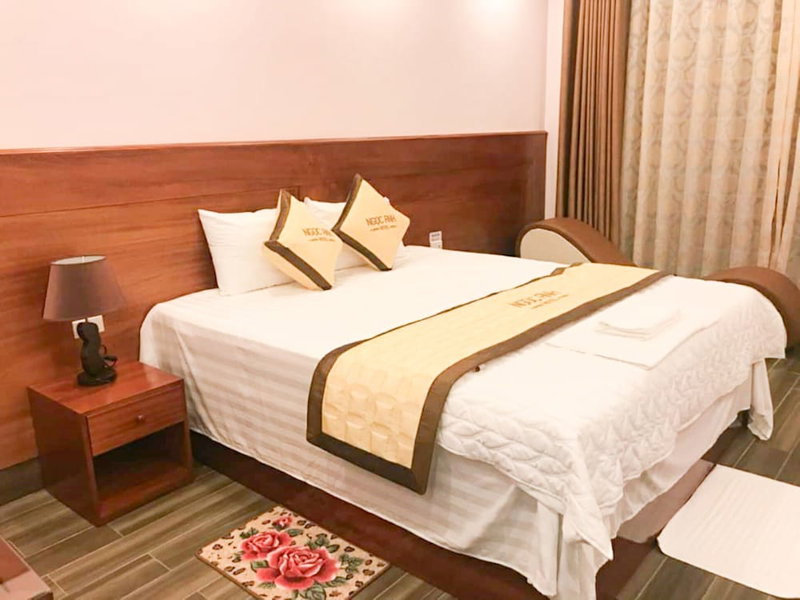 Ngoc Anh Hotel, Van Don, Vietnam