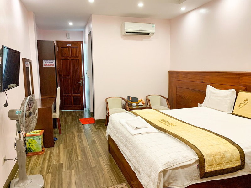 Ngoc Anh Hotel, Van Don, Vietnam