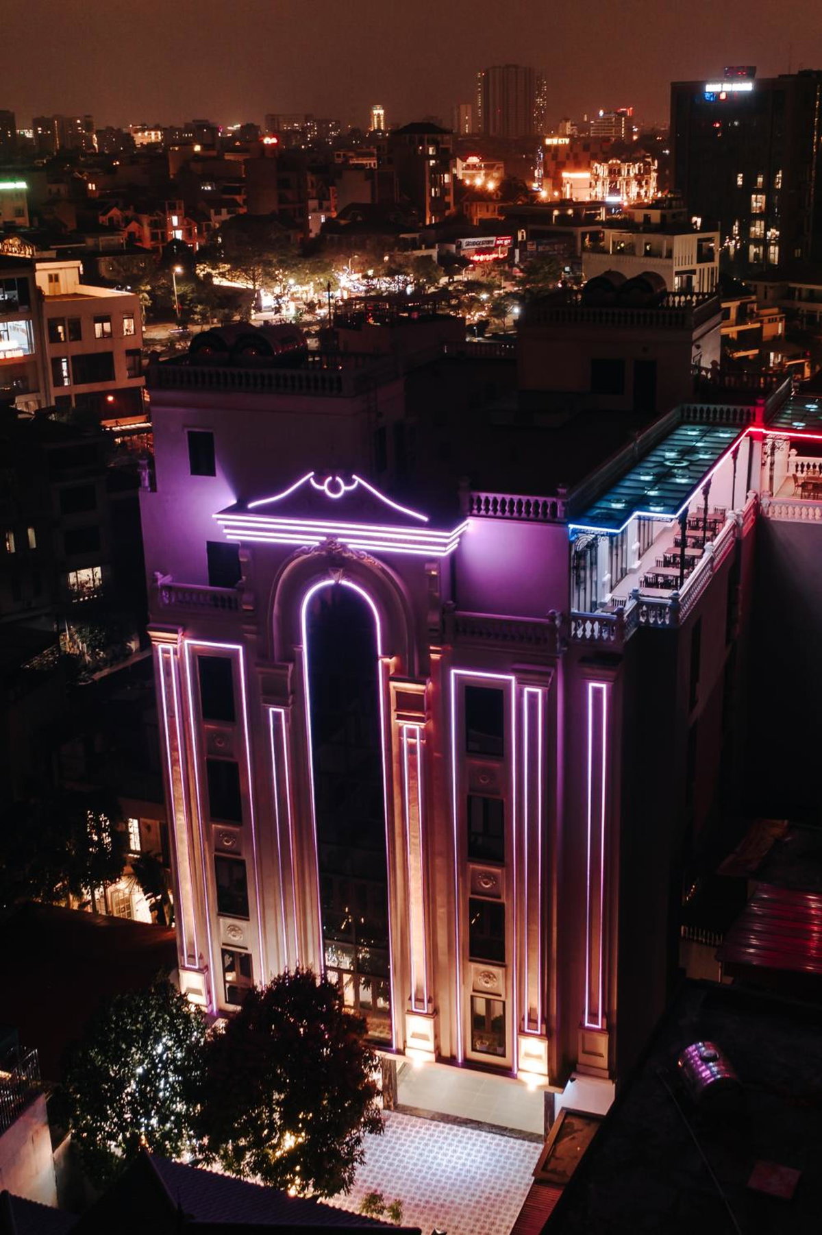 Diamond Hotel, Vietnam