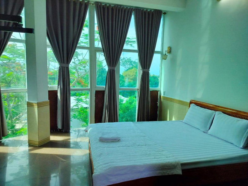 Nhật Linh Homestay, Hue, Vietnam