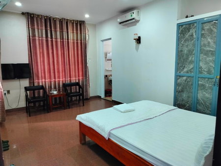 Nhật Linh Homestay, Hue, Vietnam