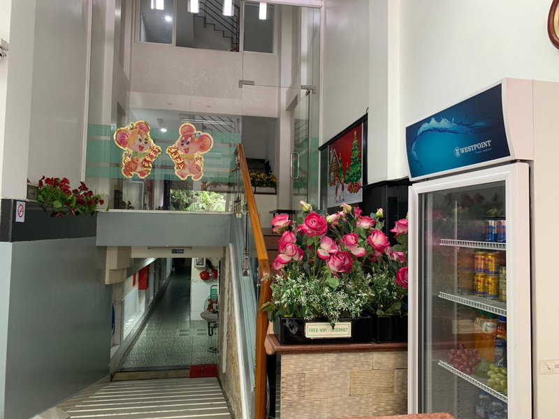 Collection O Dinh Dinh Hotel - Near Tan Son Nhat Airport, Ho Chi Minh City, Vietnam
