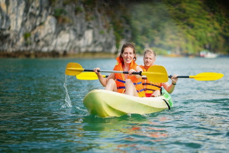 Halong Fantasea Cruise, Ha Long, Vietnam