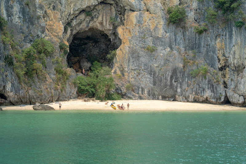 Halong Fantasea Cruise, Ha Long, Vietnam