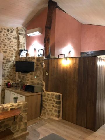 Chez Marinou, Chirols, France