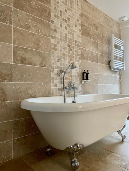 Madame Imagine, Lodges & SPA Epinal, Épinal, France