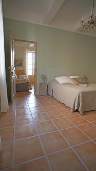 Au coin de la Roquette, Arles, France