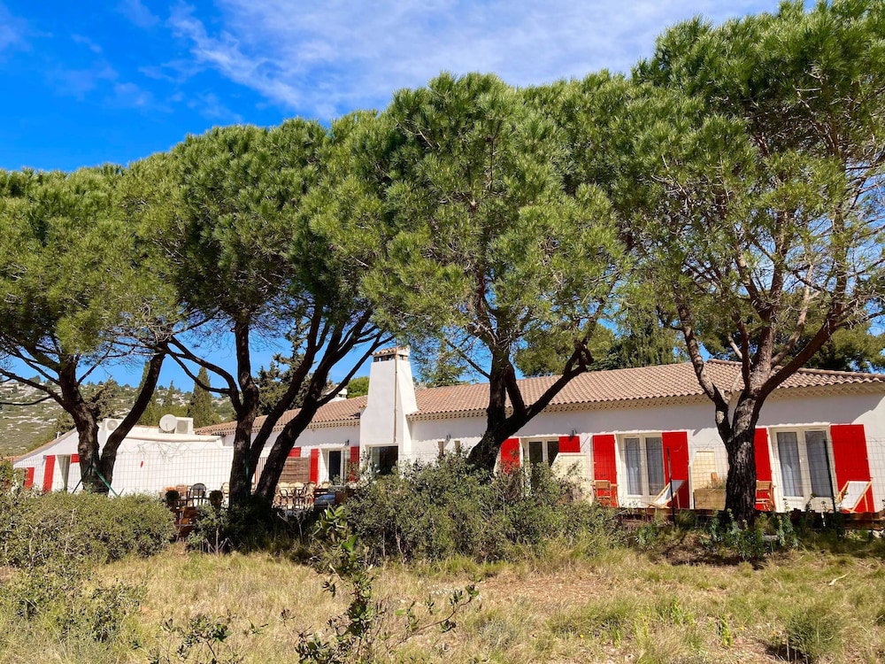Hotel · Hôtel Les Volets Rouges - Cassis, Cassis