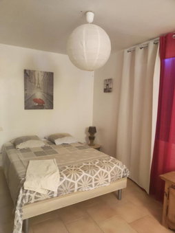 Ingrid Mary, Nîmes, France