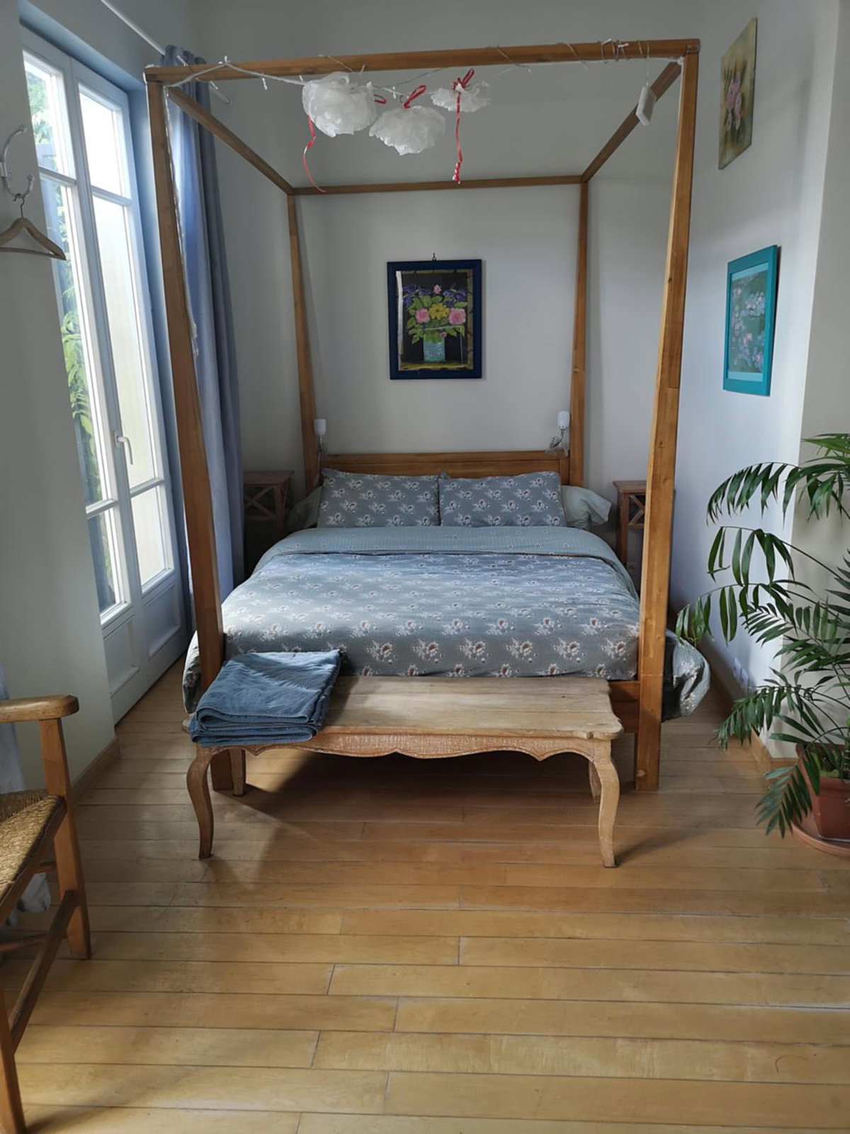Chambre en ville dans un esprit campagne, France
