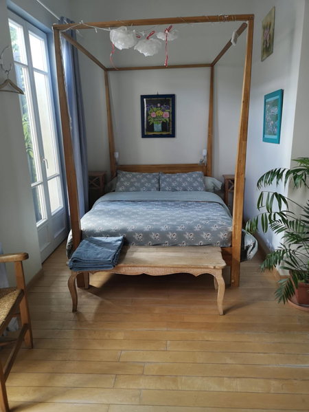 Chambre en ville dans un esprit campagne, Troyes, France