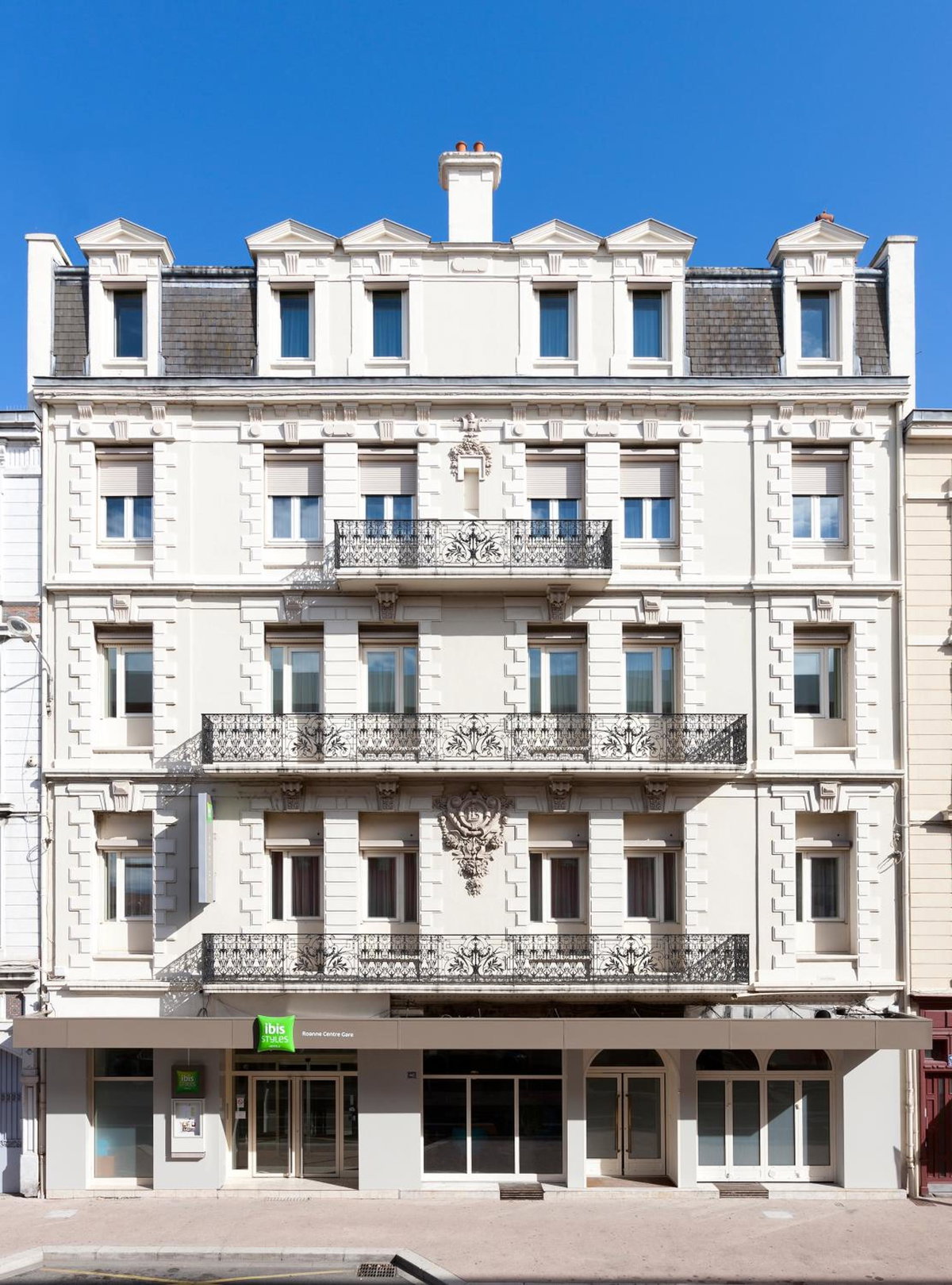 ibis Styles Roanne Centre Gare, France