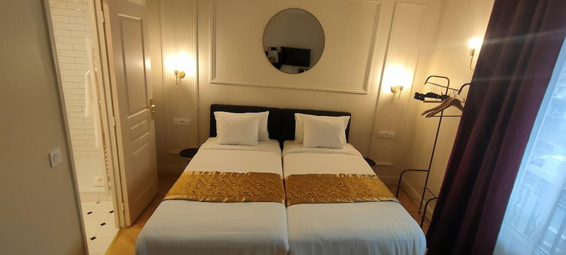 Hotel Clery, Paris, France