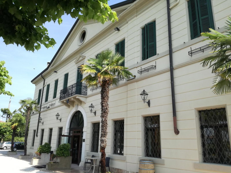 Hotel Dogana, Sirmione, Italy
