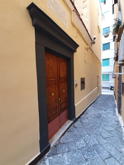 Dante Rooms, Naples, Italy